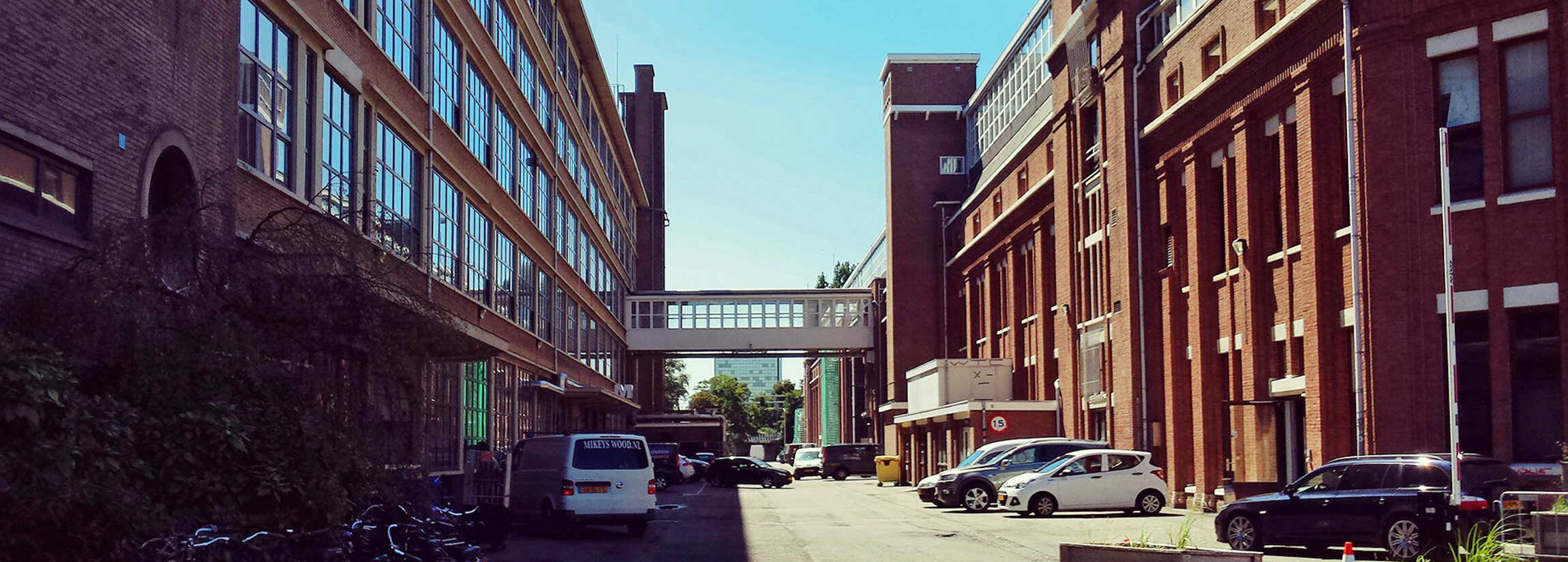 het kantoor van een boek vol herinneringen bink 36 in Den Haag